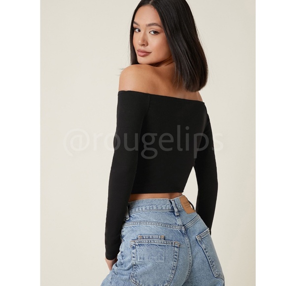 Black Off The Shoulder Long Sleeve Crop Top Fitted  Stretchy - Picture 4 of 8